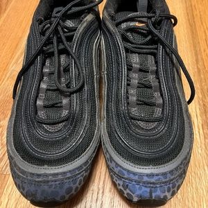 Nike Air Max leopard print 7Y 40EUR